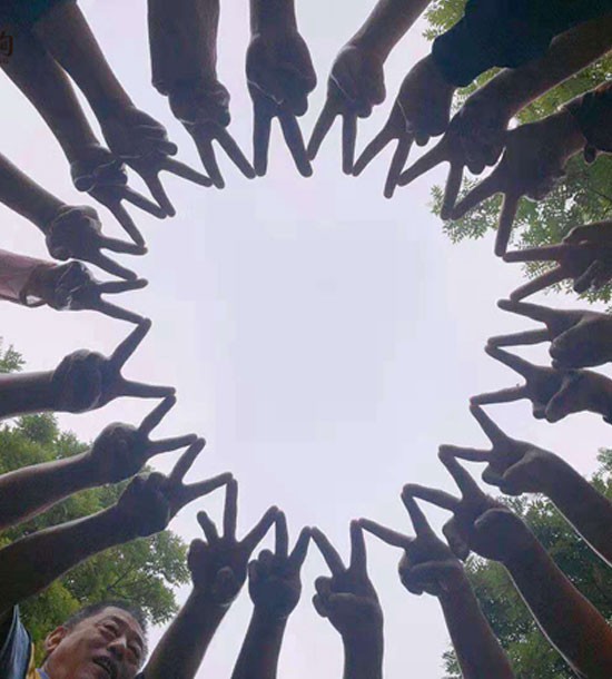 培訓快訊培訓時間：7月15--16日培訓地點：白銀四龍培訓單位：三所小學培訓課程：拓展培訓人數：85人