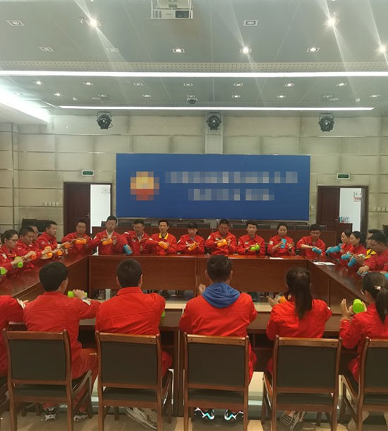 時間：2021年5月18日-5月25日單位：青海油田****課程內容：《職業生涯規劃》、《從歷史看向未來》、《金字塔結構》、《教練式宣導及傳播技巧》